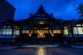 Temple Hotel Takayama Zenkoji